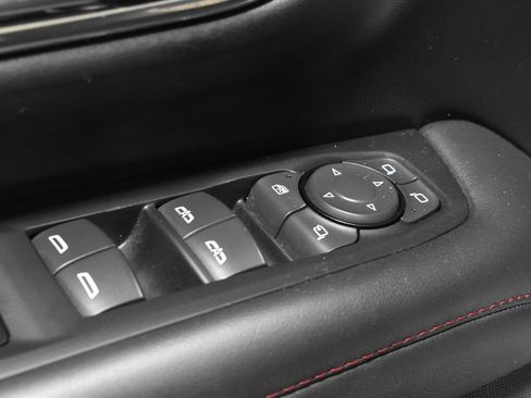 Used 2022 Chevrolet Tahoe RST w/ Luxury Package image 13