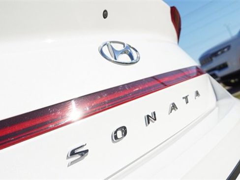 Used 2023 Hyundai Sonata SEL image 12