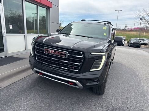 Used 2025 GMC Yukon AT4 image 9