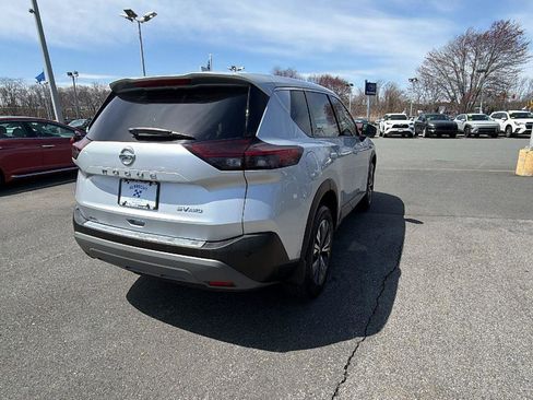 Used 2021 Nissan Rogue SV AWD/4WD image 7