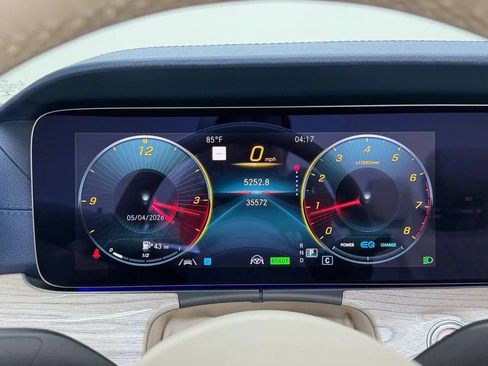 Used 2021 Mercedes-Benz E 450 Cabriolet image 33