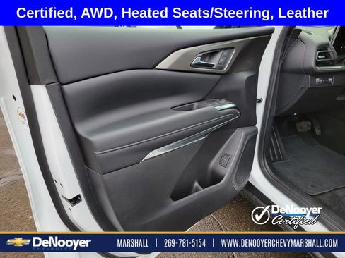 Used 2024 Chevrolet Traverse LT image 6