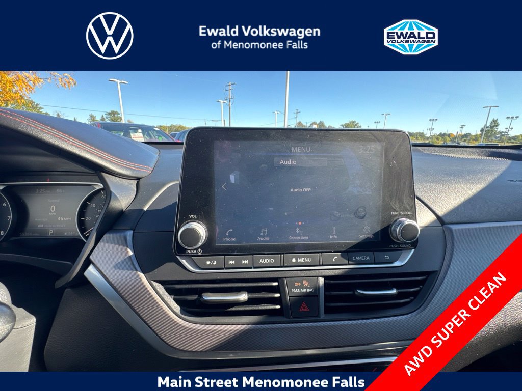 Used 2024 Nissan Altima 2.5 SR AWD/4WD image 13