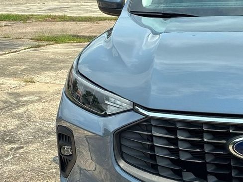 Used 2024 Ford Escape SE FWD image 9