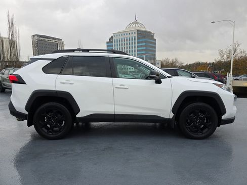 Used 2021 Toyota RAV4 TRD Off-Road image 6