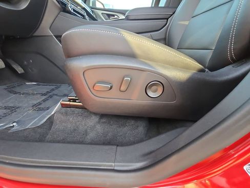 New 2026 Chevrolet Traverse LT image 30