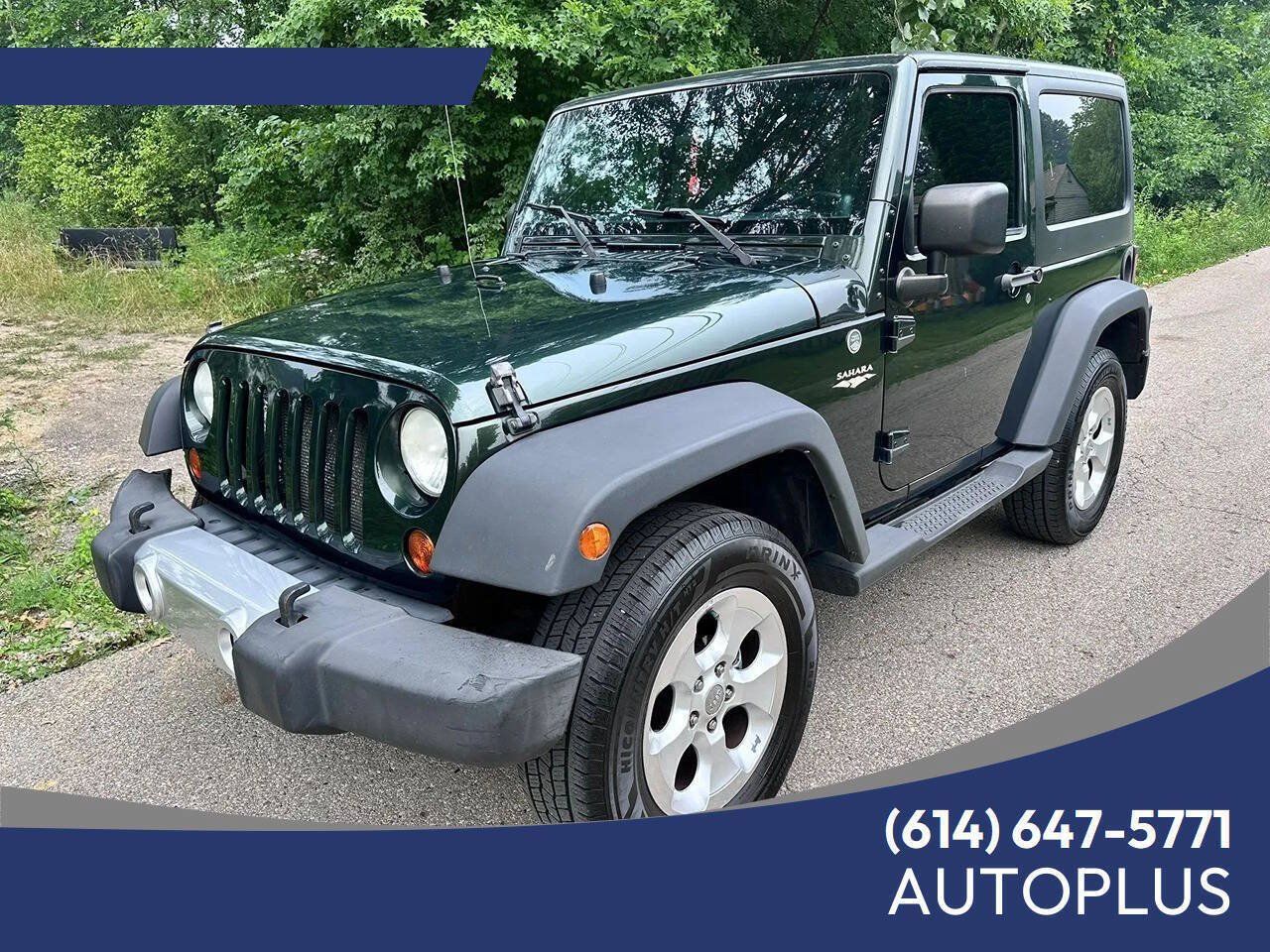 Used 2011 Jeep Wrangler Sahara w/ Dual Top Group AWD/4WD image 1