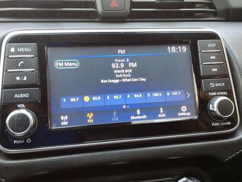 Used 2021 Nissan Versa S FWD image 15