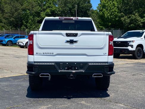 New 2026 Chevrolet Silverado 1500 LT Trail Boss w/ Safety Package AWD/4WD image 4