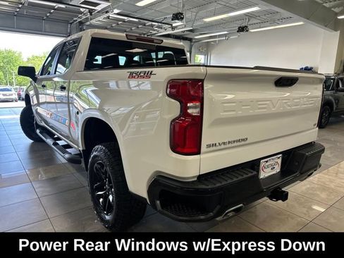 Used 2024 Chevrolet Silverado 1500 LT Trail Boss w/ Convenience Package II AWD/4WD image 18