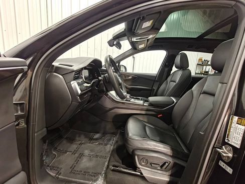 Used 2025 Audi Q7 3.0T Premium Plus AWD/4WD image 30