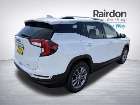 Used 2023 GMC Terrain SLT AWD/4WD image 7