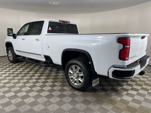 New 2026 Chevrolet Silverado 3500 High Country w/ High Country Premium Package AWD/4WD image 23