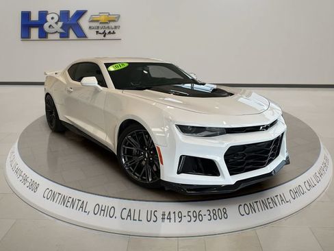 Used 2018 Chevrolet Camaro ZL1 RWD image 1