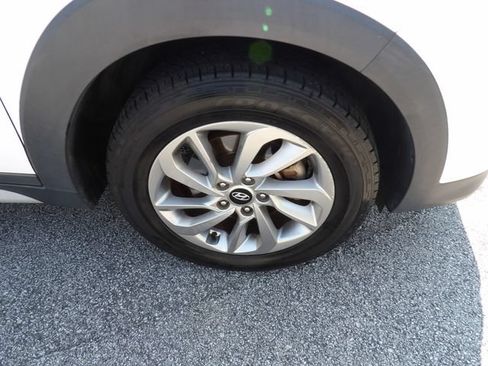 Used 2018 Hyundai Tucson SEL FWD image 11
