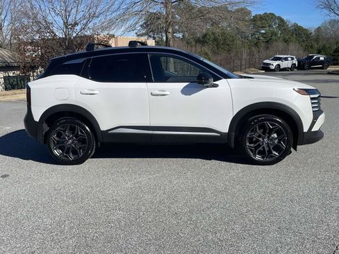 Used 2026 Nissan Kicks SR image 6