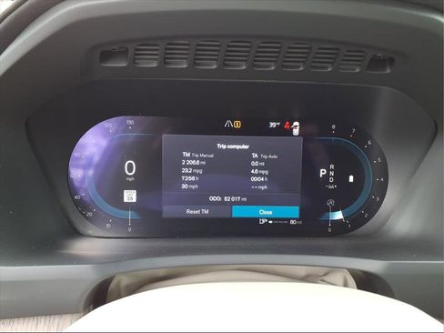 Used 2023 Volvo XC90 B6 Ultimate w/ Lounge Package image 14