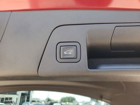 Used 2023 Buick Envision Essence w/ Sport Touring Package FWD image 8