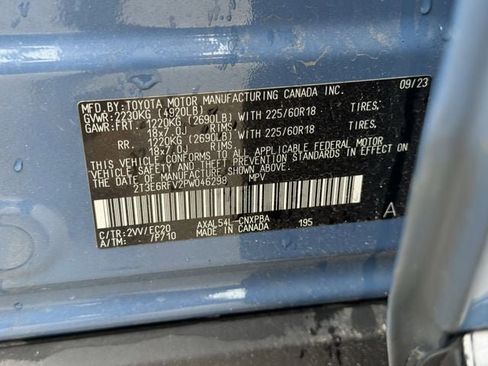 Used 2023 Toyota RAV4 XSE AWD/4WD image 37