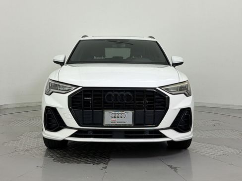 Used 2023 Audi Q3 2.0T Premium w/ Black Optic Sport Package AWD/4WD image 6