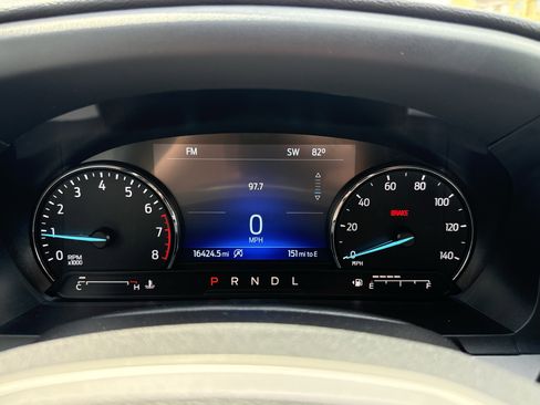 Used 2024 Ford Explorer XLT w/ Equipment Group 202A AWD/4WD image 17