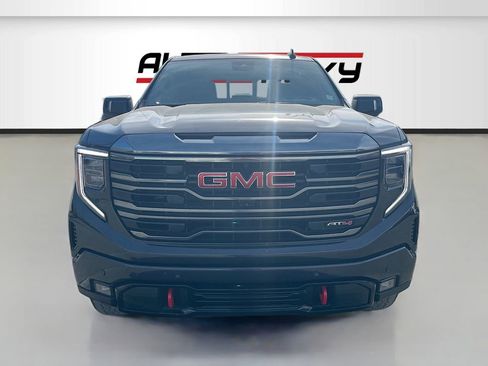 Used 2024 GMC Sierra 1500 AT4 w/ Technology Package image 2