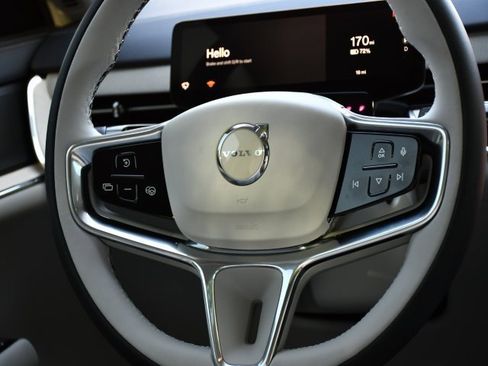 New 2025 Volvo EX90 Ultra w/ Protection Package Premier image 22