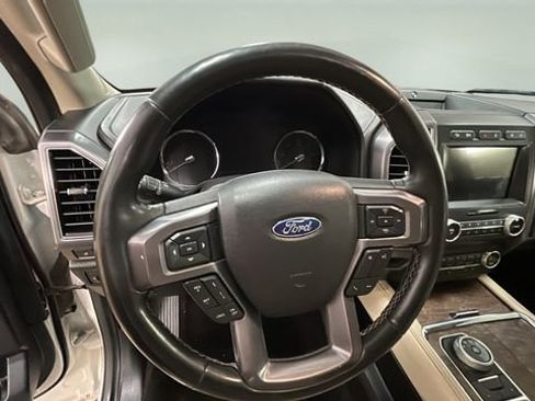 Used 2021 Ford Expedition Platinum image 11