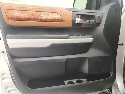Used 2018 Toyota Tundra 1794 Edition image 11
