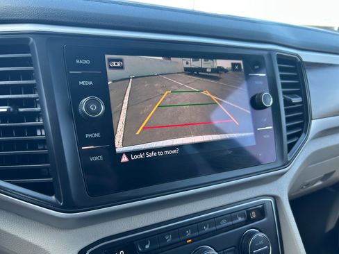 Certified 2021 Volkswagen Atlas SE w/ Towing Package FWD image 28