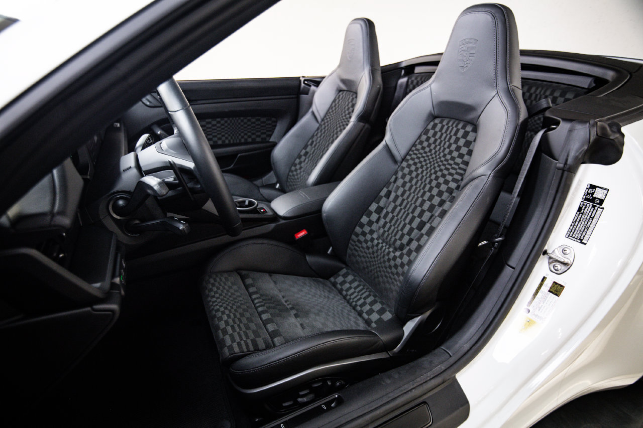 Certified 2026 Porsche 911 Carrera GTS RWD image 5