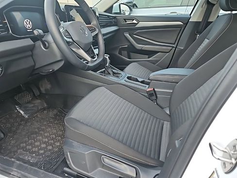 Used 2025 Volkswagen Jetta S image 6