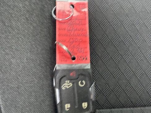 Used 2021 Chevrolet Silverado 1500 LT image 32