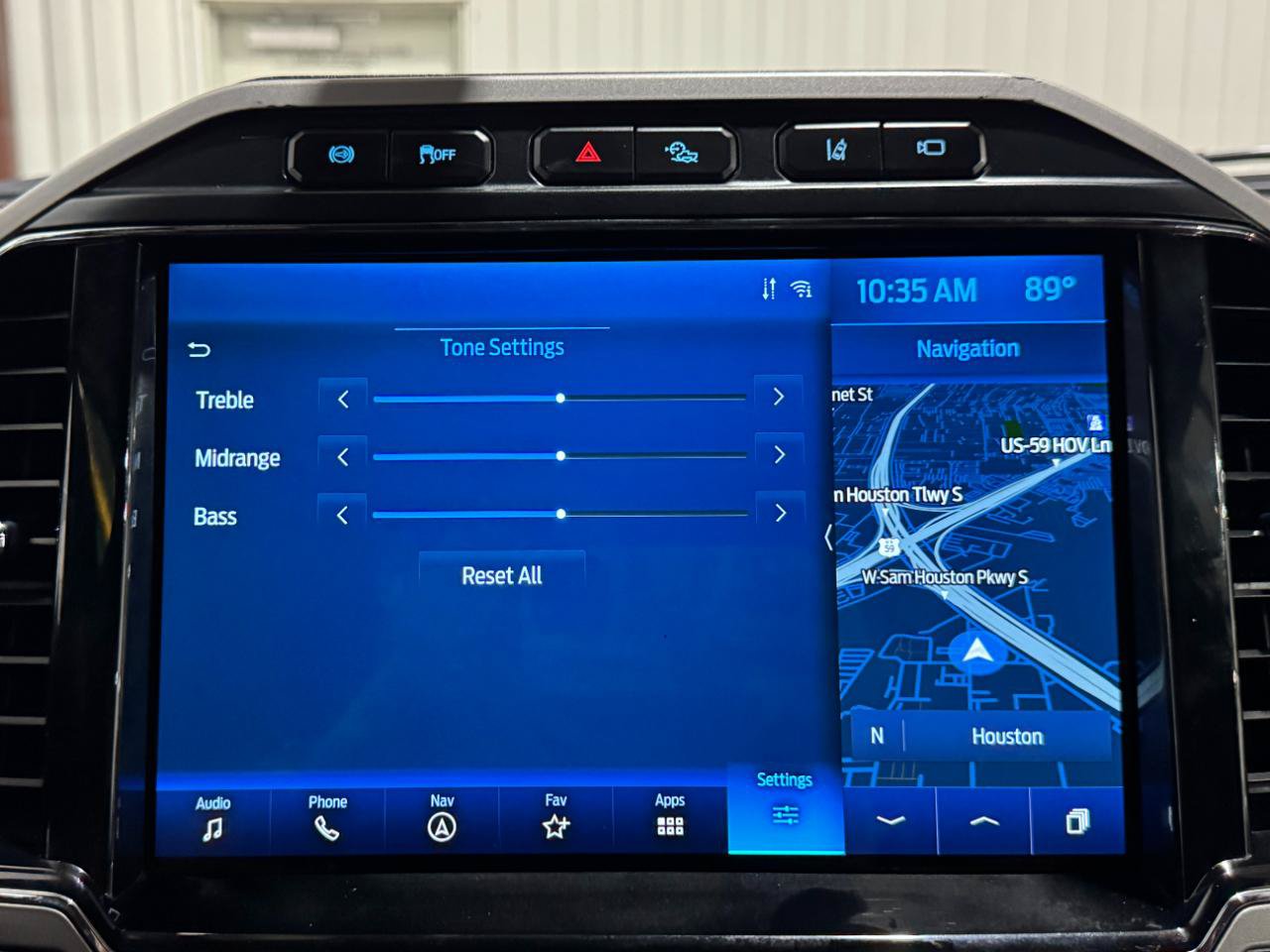 Used 2022 Ford F350 King Ranch w/ Tremor Off-Road Package AWD/4WD image 53
