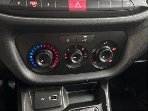 Used 2022 RAM ProMaster City Tradesman FWD image 34