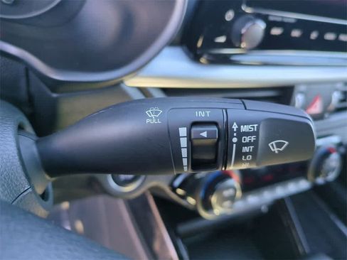 Used 2024 Kia Forte GT-Line w/ GT-Line Premium Package image 18