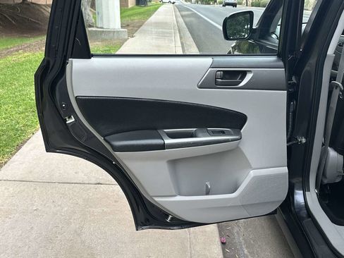 Used 2013 Subaru Forester 2.5X AWD/4WD image 43