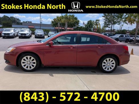 Used 2014 Chrysler 200 LX FWD image 13