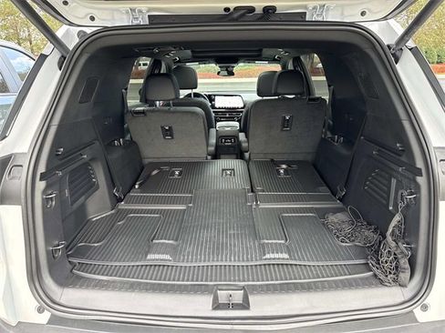 Used 2025 Chevrolet Traverse Z71 w/ Driver Confidence Package image 8