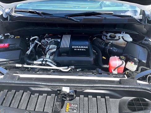 Used 2025 Chevrolet Silverado 1500 RST AWD/4WD image 11
