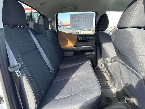 Certified 2019 Toyota Tacoma SR5 image 15