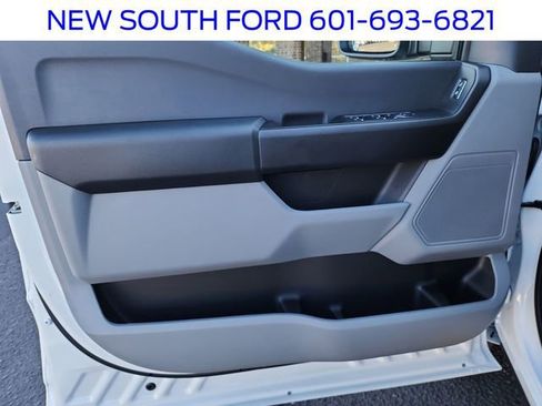 New 2026 Ford F250 XL w/ XL Chrome Package image 17