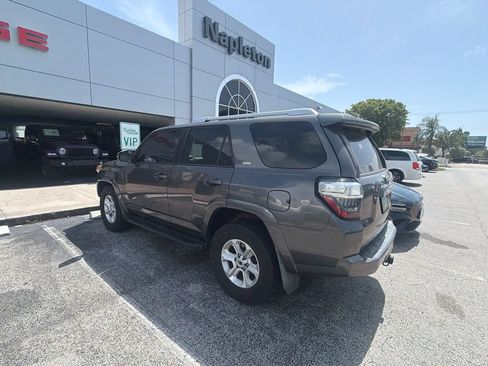 Used 2015 Toyota 4Runner SR5 Premium RWD image 11