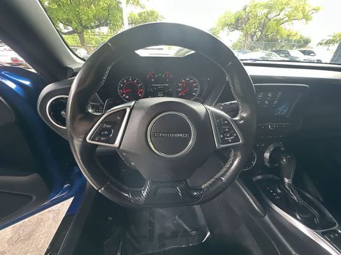 Used 2018 Chevrolet Camaro LT RWD image 15