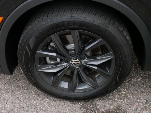 Used 2024 Volkswagen Tiguan SE w/ MDO Package, Two-Row AWD/4WD image 15