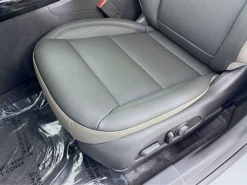 New 2026 Chevrolet Trax ACTIV w/ Sunroof Package image 22