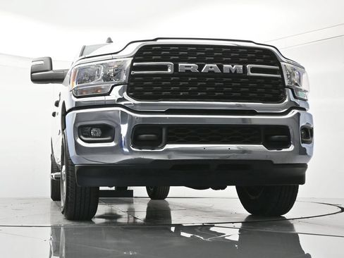 Used 2024 RAM 2500 Big Horn AWD/4WD image 36
