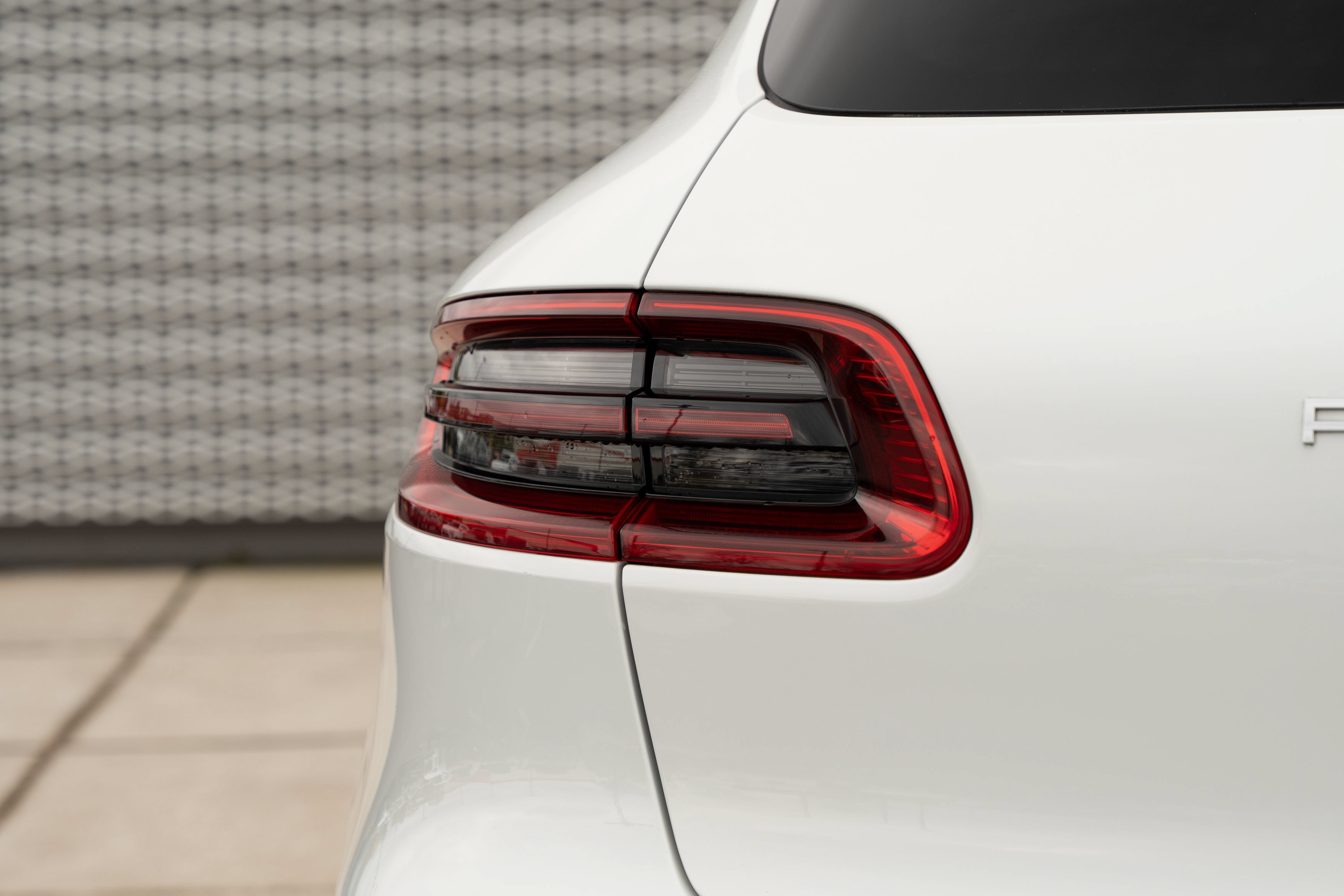 Used 2017 Porsche Macan AWD/4WD image 27