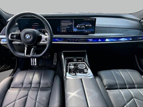 Used 2024 BMW 760i xDrive w/ Executive Package AWD/4WD image 15