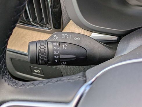 New 2026 Volvo XC60 B5 Plus w/ Protection Package Premier image 36